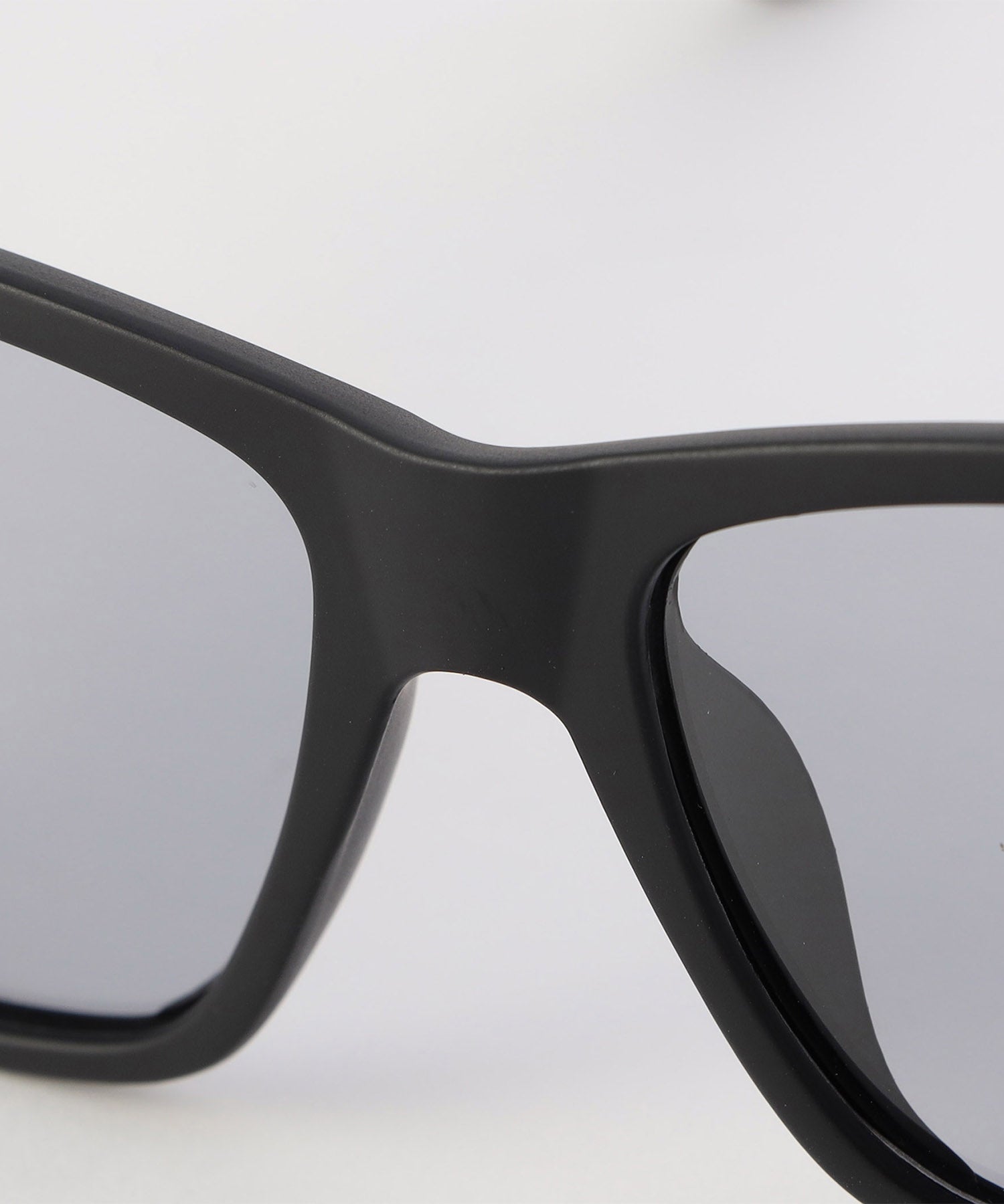 〈偏光・調光〉glasses