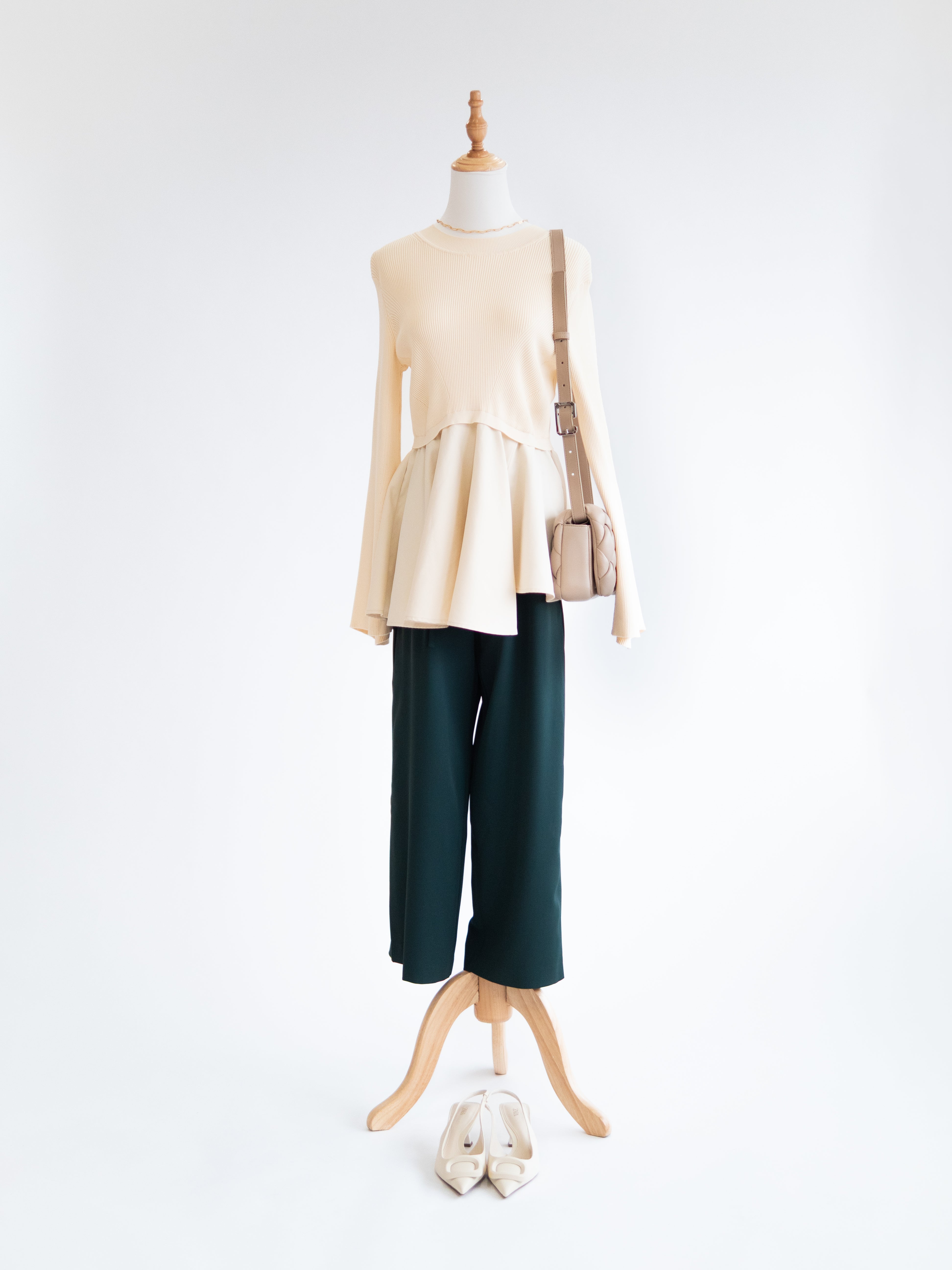 ベルト付きタックパンツ【グリーン】