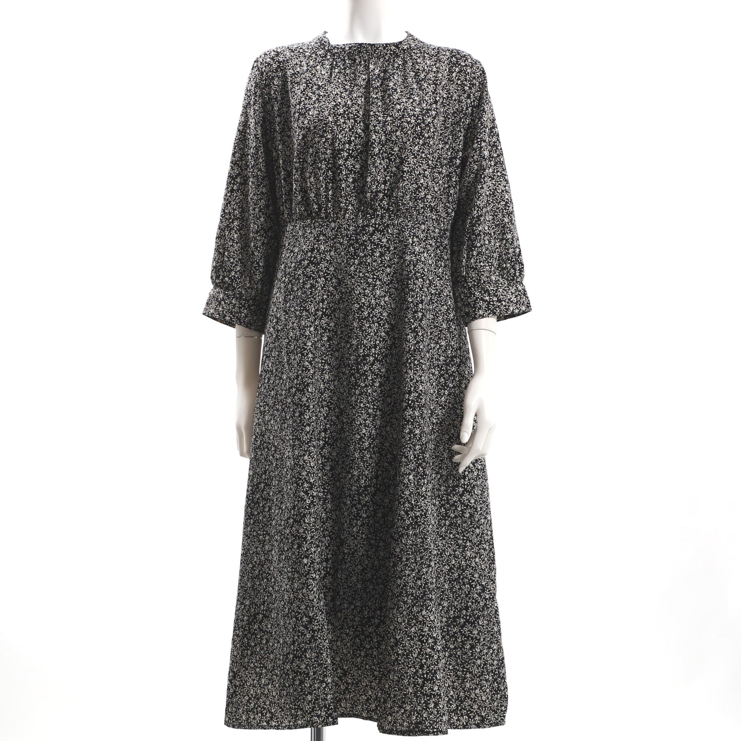 ギャザードネック小花柄ワンピース