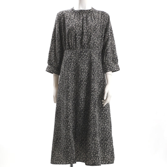 ギャザードネック小花柄ワンピース