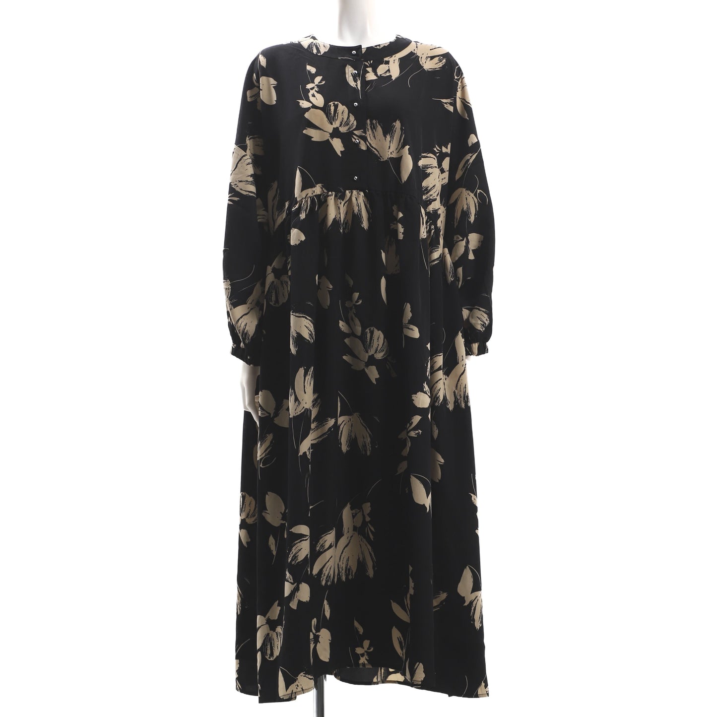 シルバーボタン花柄ワンピース