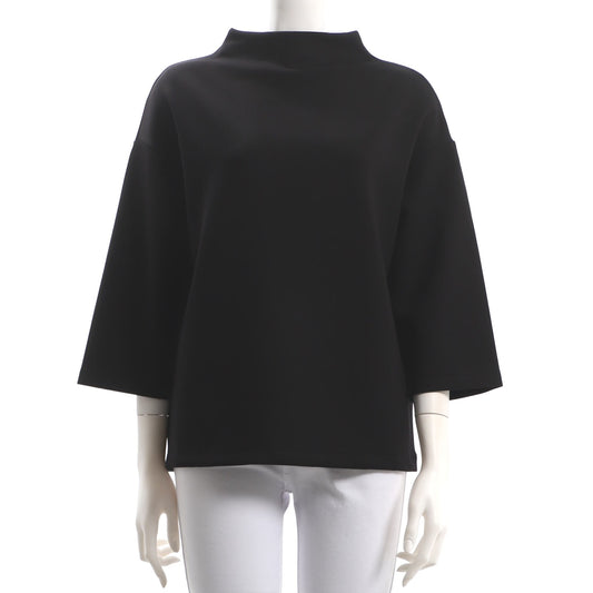 フリルデザインブラウス