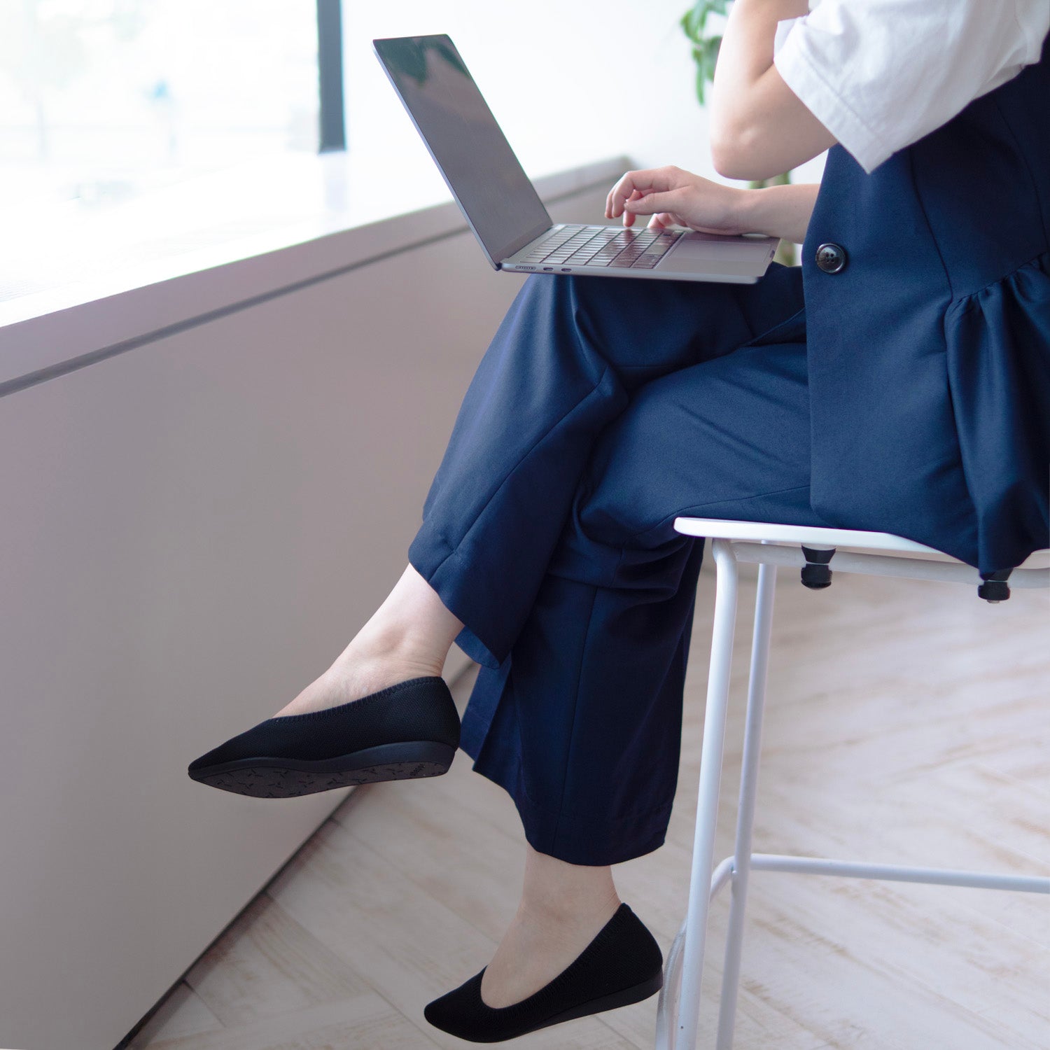 ベーシック ポインテッド パンプス【ブラック】